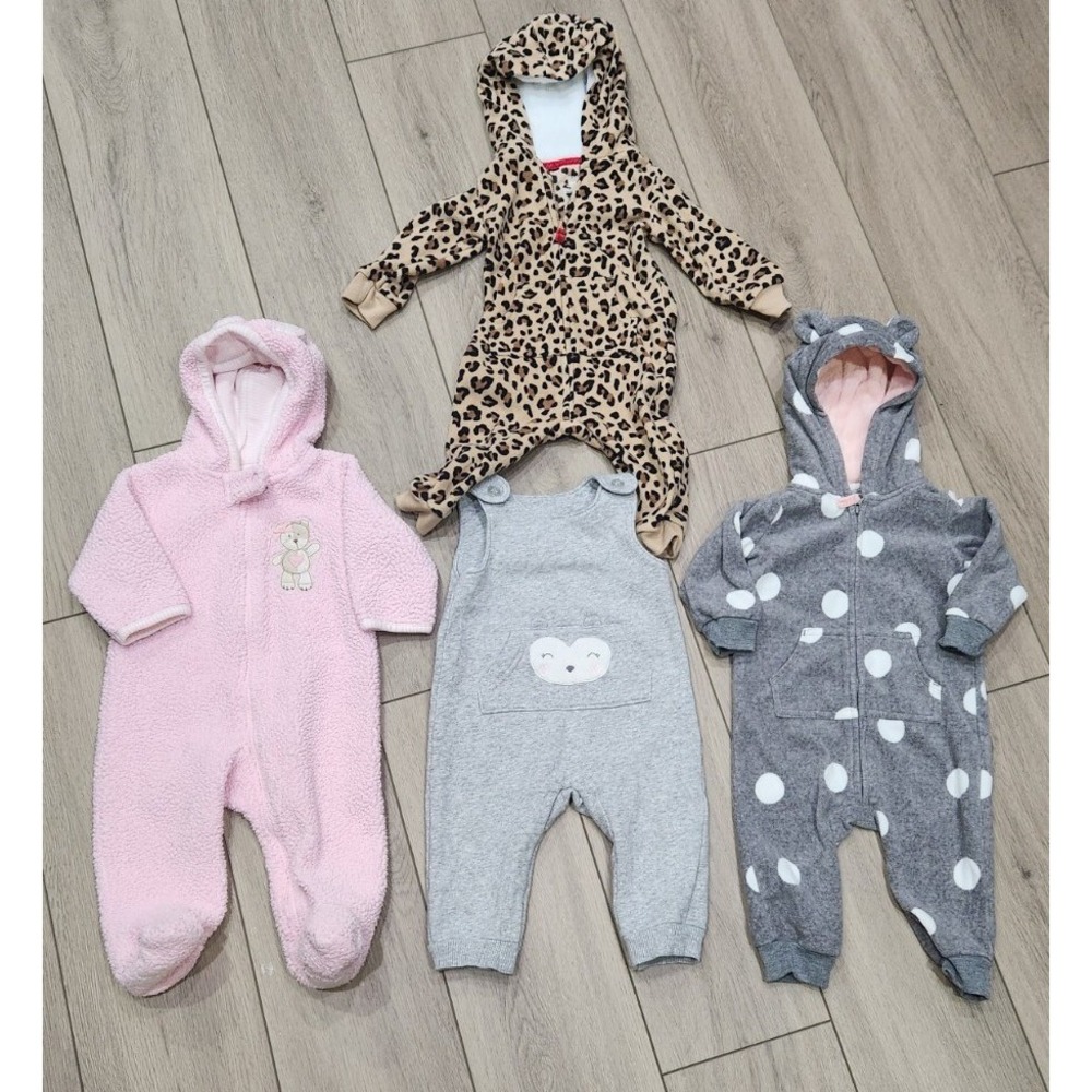 Lot Of Carters One Piece Warm Winter Clothes Size 9 Months 3 Hooded & 1 Overalls